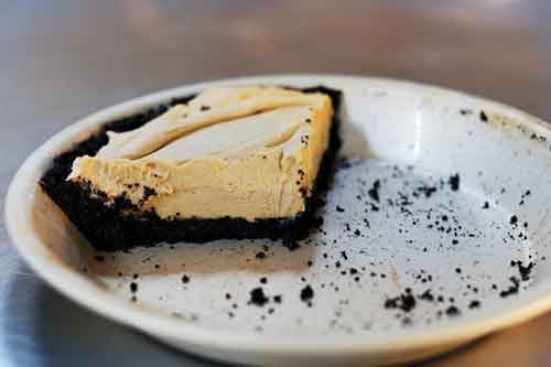 pioneer woman chocolate peanut butter pie