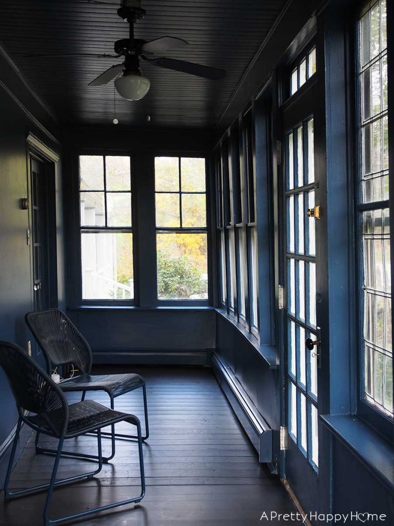 navy blue sunporch on the hunt for rocking chairs