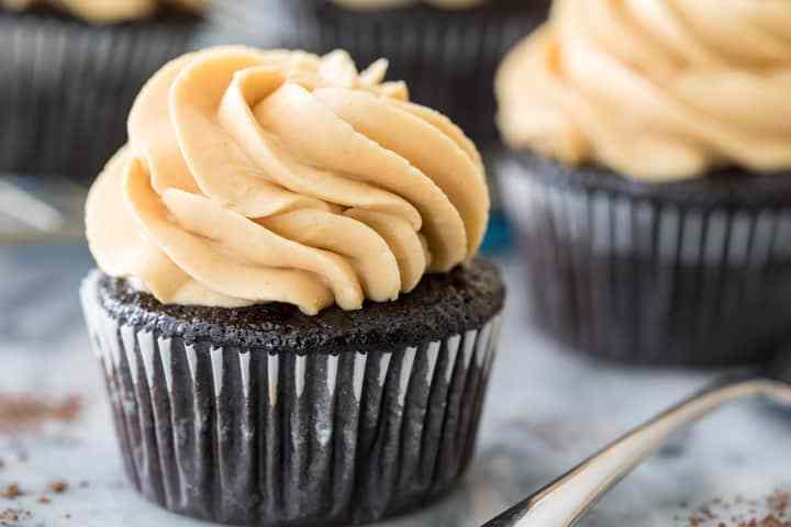 peanut butter frosting by sugar spun run on the happy list