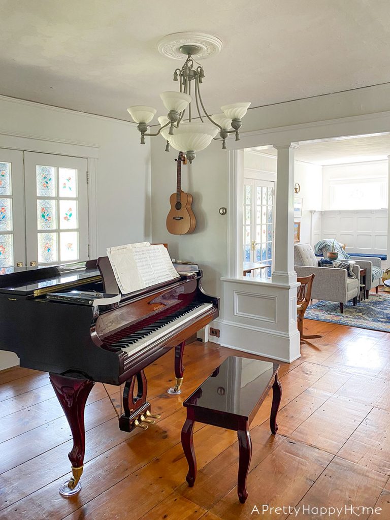 1990s chandelier in music room