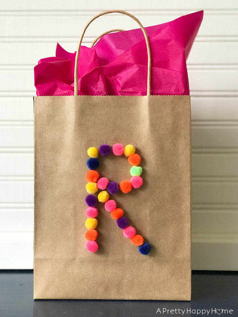 pom pom initial bag