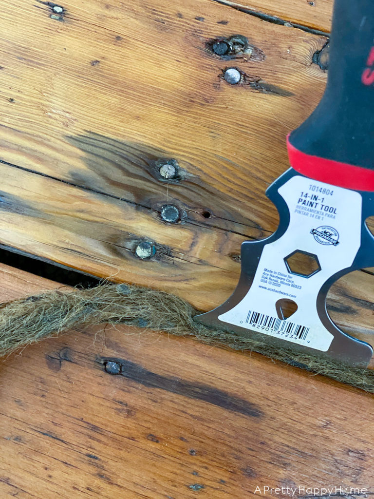 how to fill gaps in wood floors with oakum