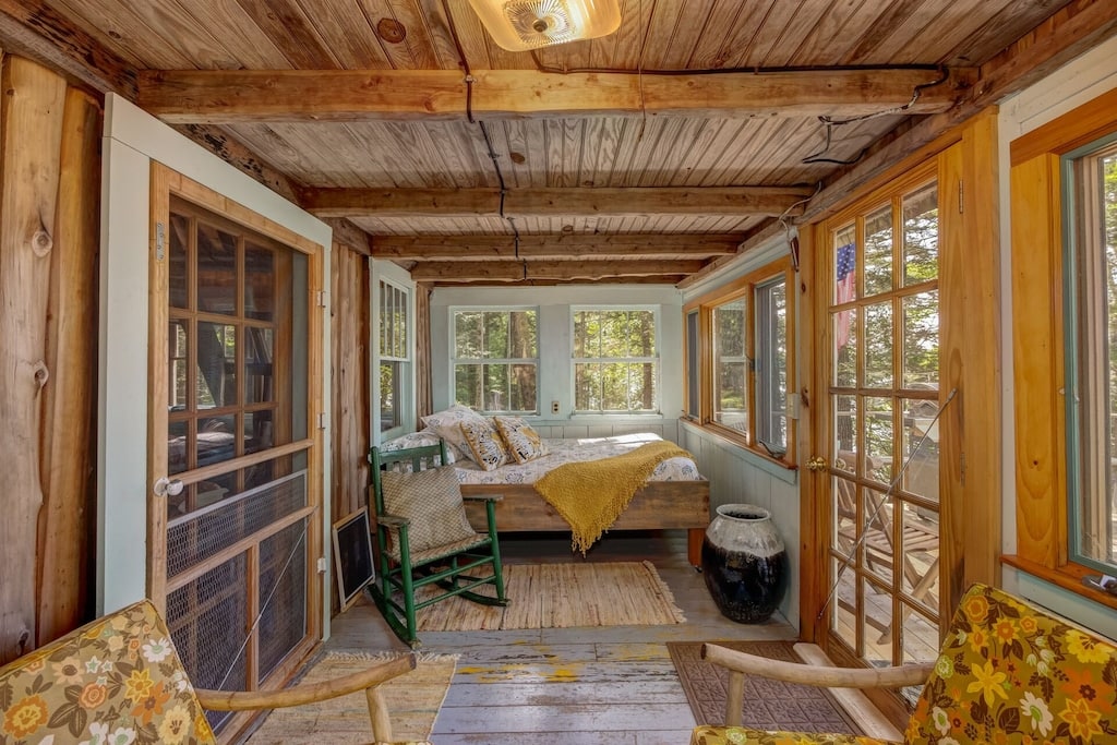 george's pond VRBO on the happy list