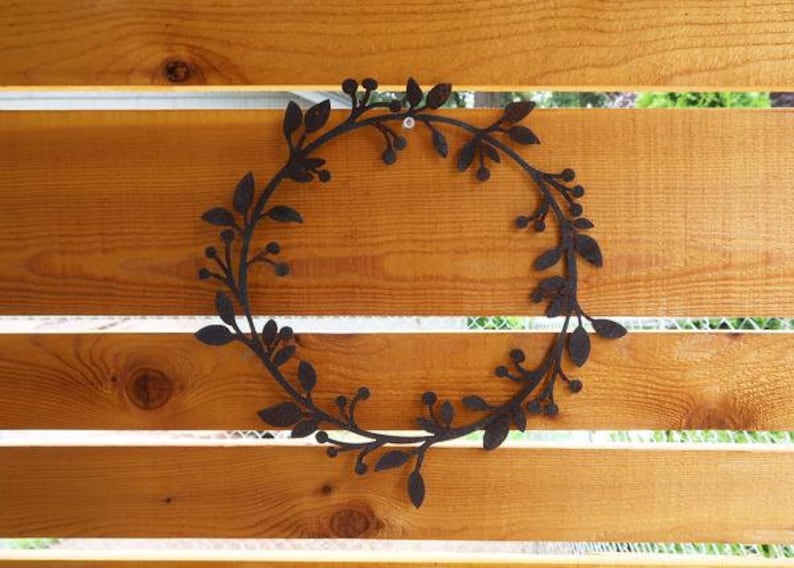 rusty birds shop etsy metal fall wreath 13 Fall Wreaths