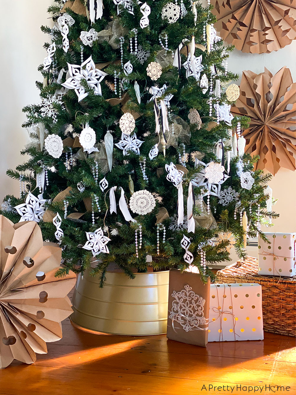 snowflake-themed Christmas tree