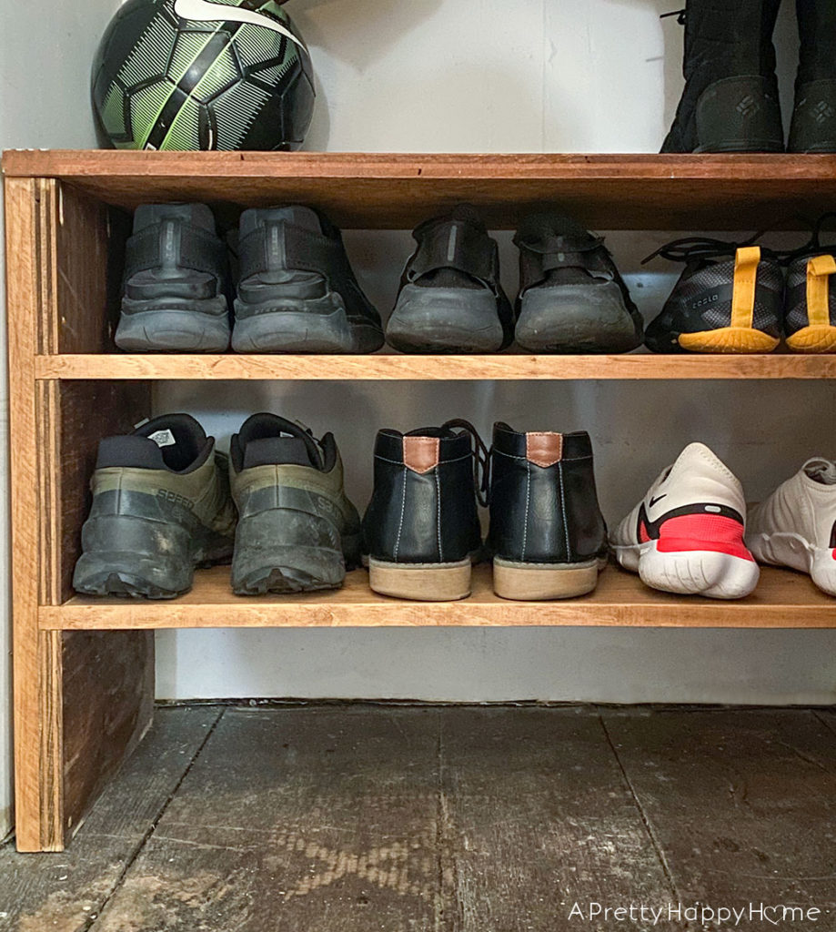 closet shelves shoe shelves