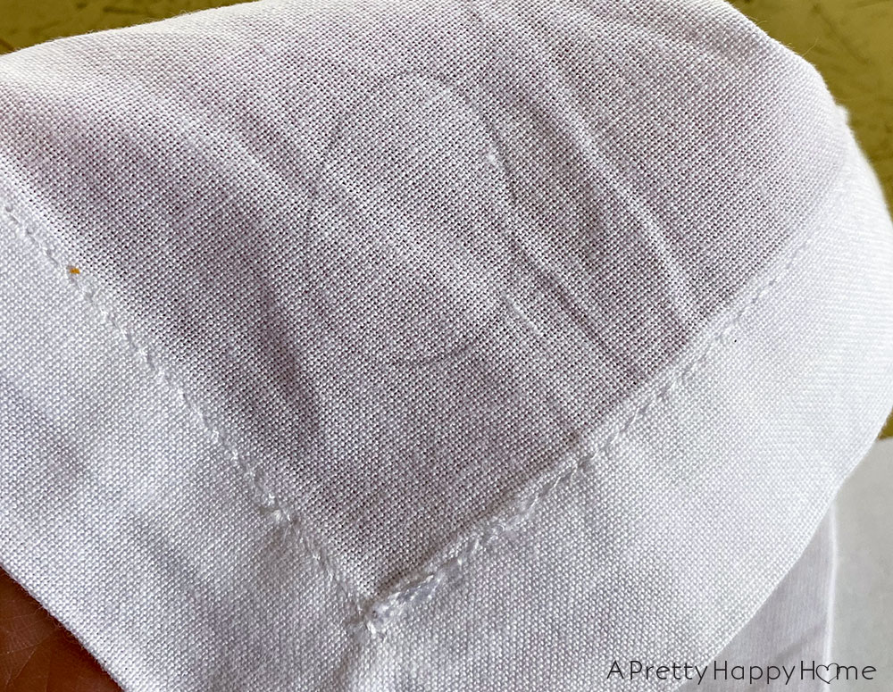 how to make Easter Egg Embroidered Napkins