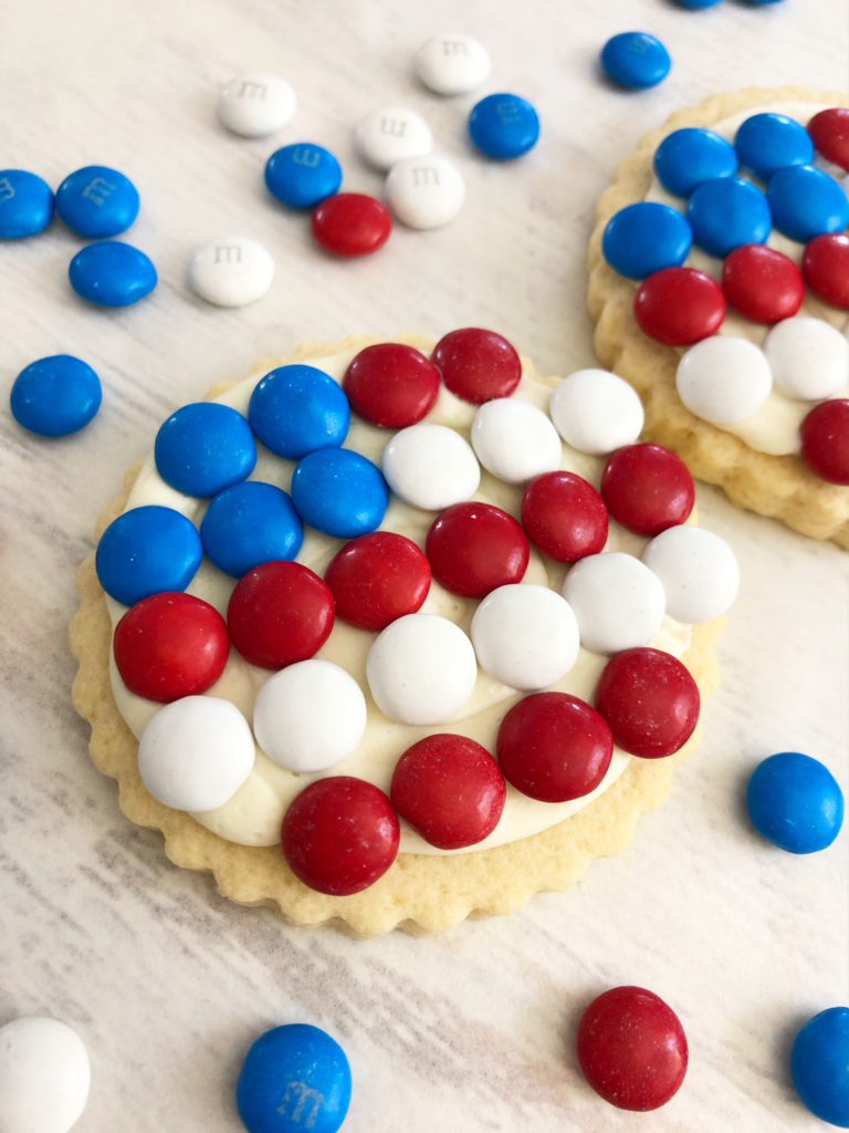 M&M flag cookie by My Uncommon Slice of Suburbia on the happy list
