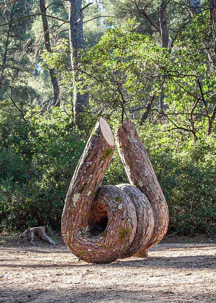monsieur plant tree sculpture Christophe Guinet via this is colossal on the happy list