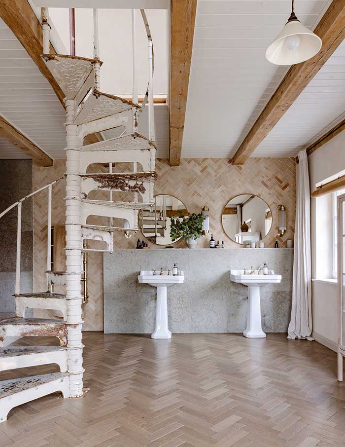 Laura Nora bathroom photo by Owen Gale for House and Garden UK LauraNora20-20Kyrisz-509 on the happy list