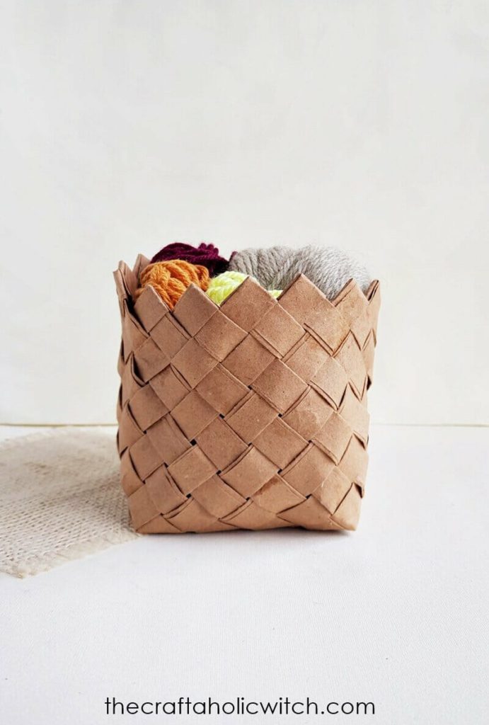 how to weave a paper basket by the craftaholic witch on the happy list