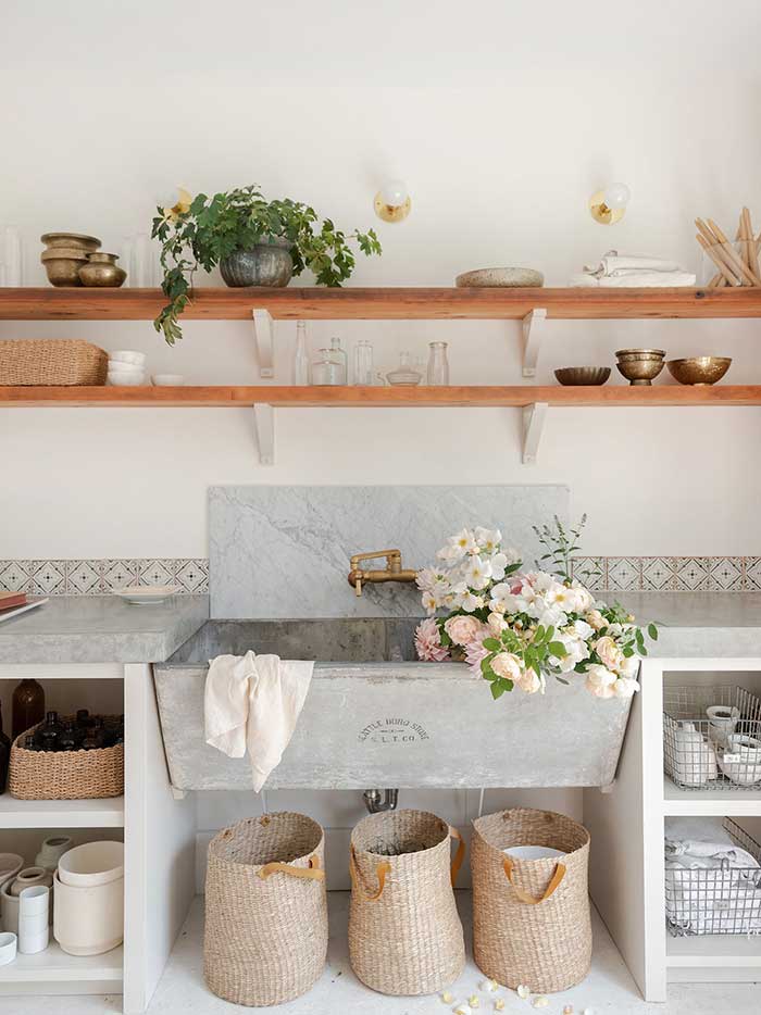 floral design studio by katie leclerqc and teressa johnson on the happy list