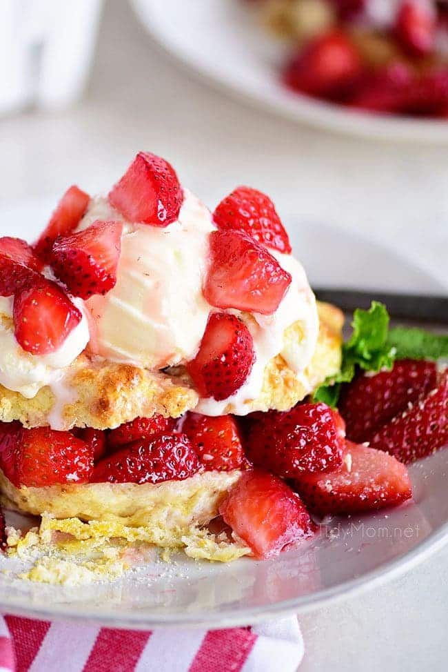 strawberry shortcake recipe using drop biscuits from TidyMom on the happy list
