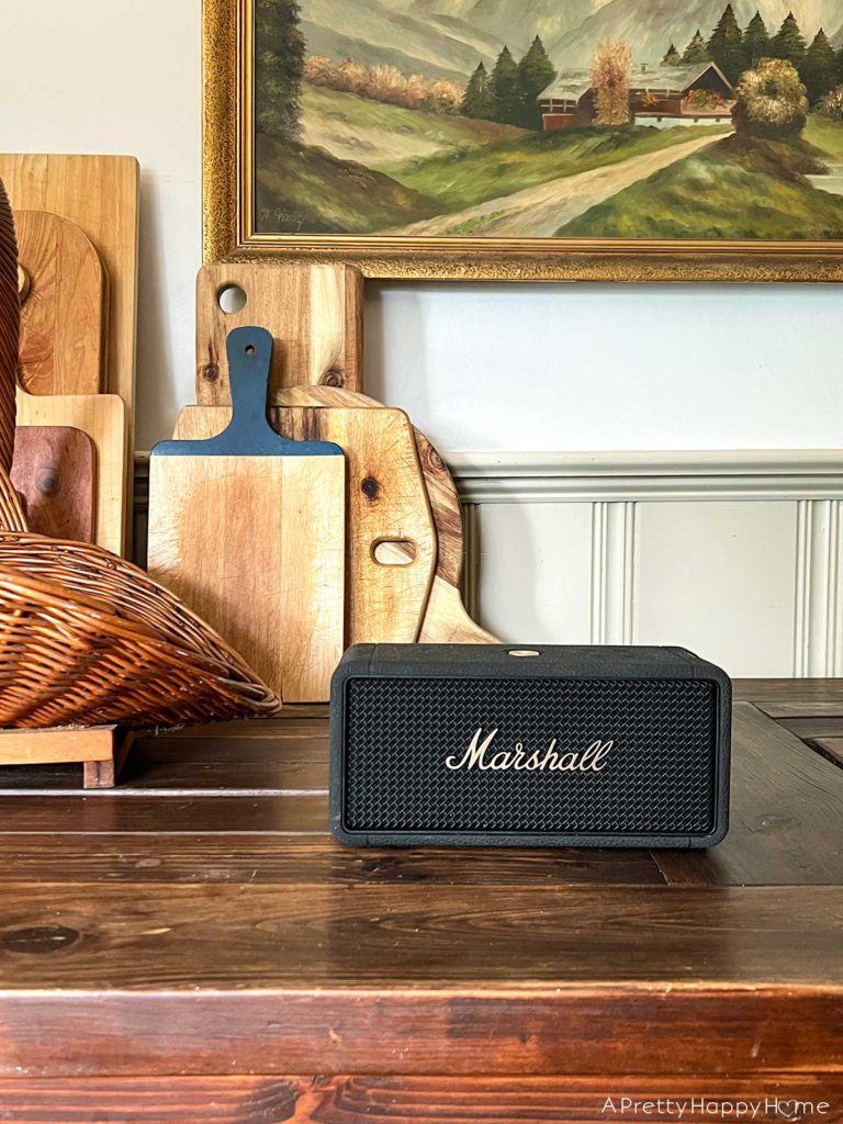 marshall middleton bluetooth speaker via amazon in praise of pretty bluetooth speakers that look good in my home