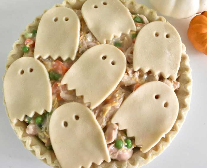 halloween pot pie with ghost shapes by giggle living on the happy list