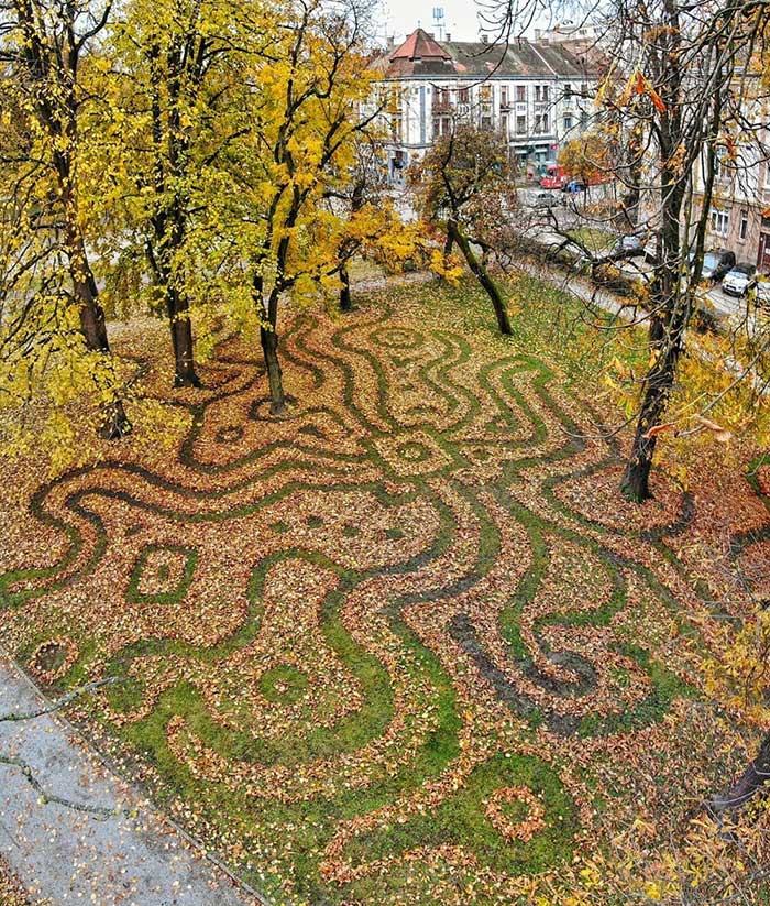 nikola faller land artist artistic leaf raking via kotte on the happy list