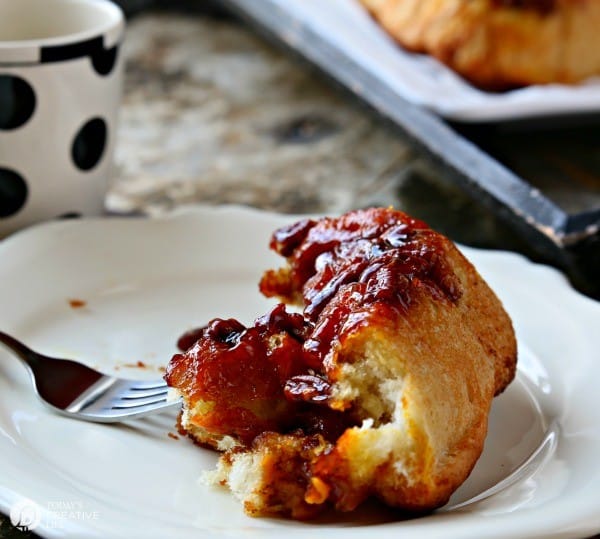 pumpkin spice monkey bread from todays creative life on the happy list
