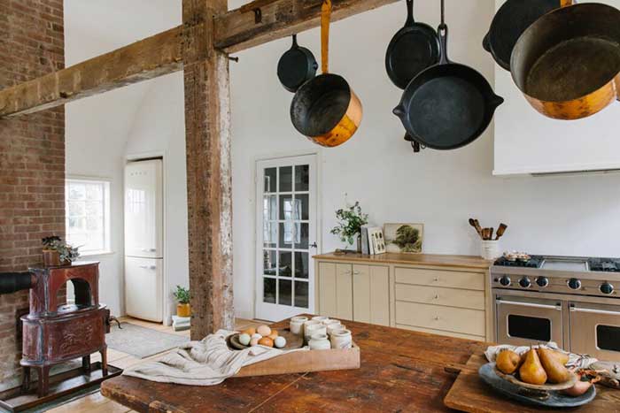 erin mcginn photo for moore house design minimalist kitchen via desire to inspire on the happy list
