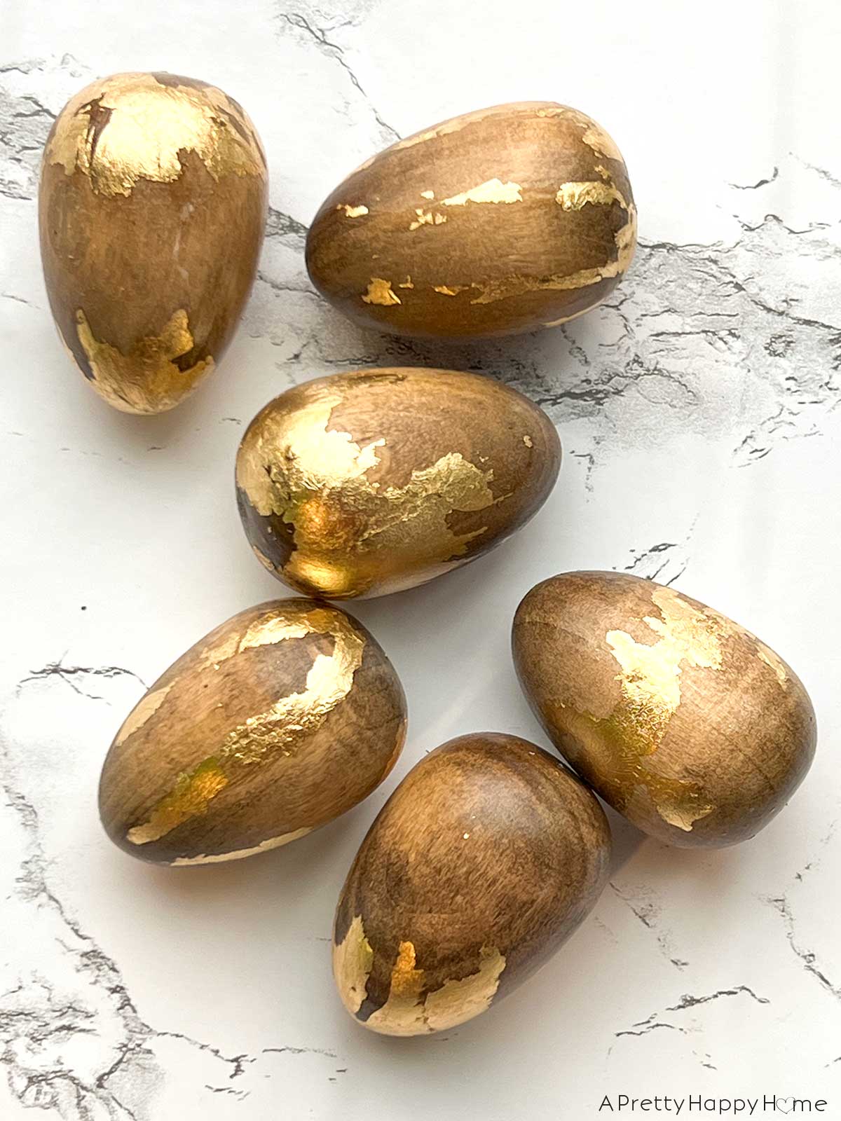 how to make Gold Leaf Wood Easter Eggs a sophisticated easter egg craft