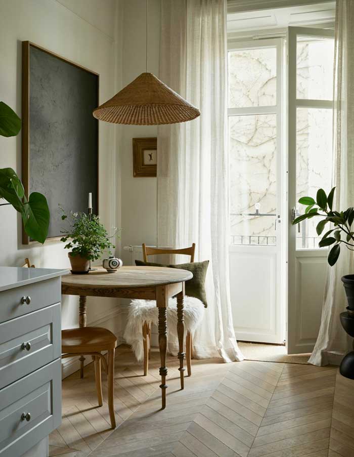 swedish apartment with romantic curtains around the door photographer Kristofer Johnsson and stylist Pella Hedeby via my scandinavian home on the happy list