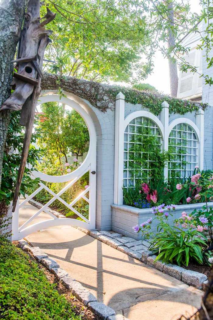 moon gate idea photo by robert caudillo via better homes and gardens on the happy list