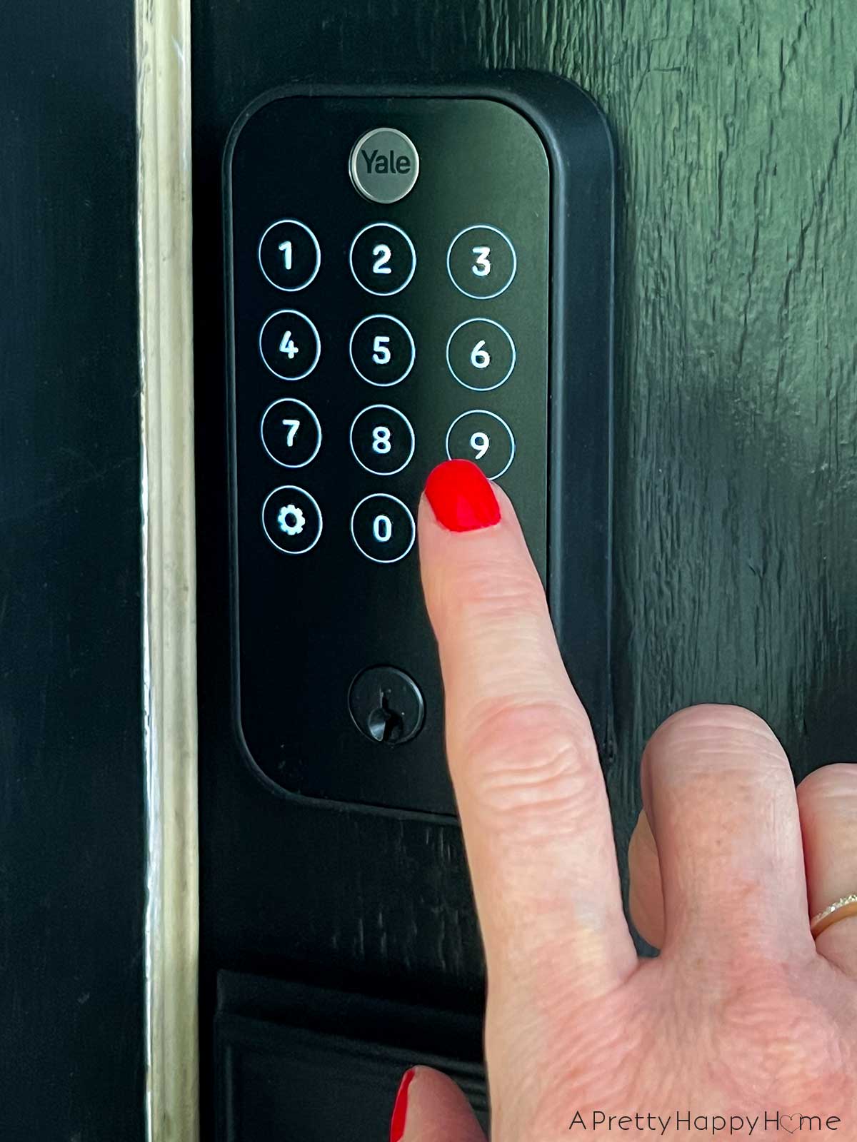 3 things we like about a front door smart lock and one we don't review of yale assure lock 2 with wifi bluetooth and key