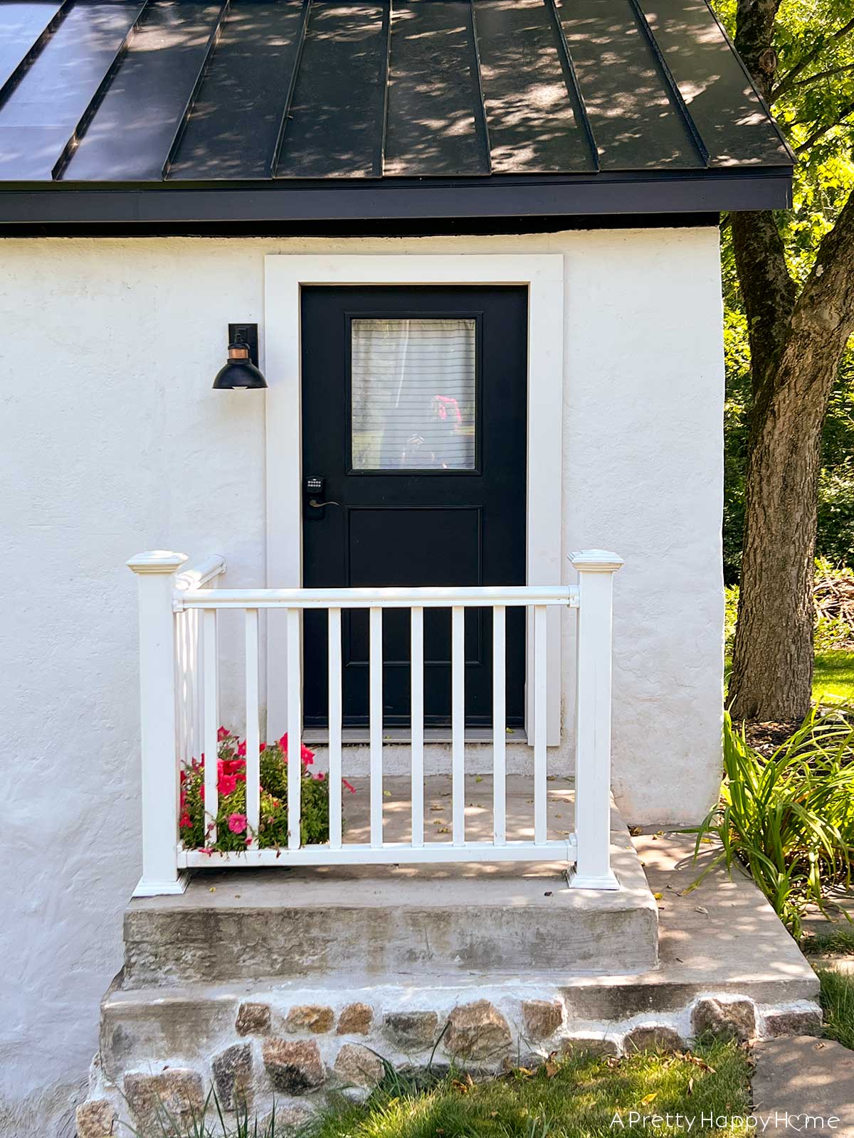 diy copper accent exterior lighting how to add a copper accent to exterior lights with hammered copper paint from rust oleum