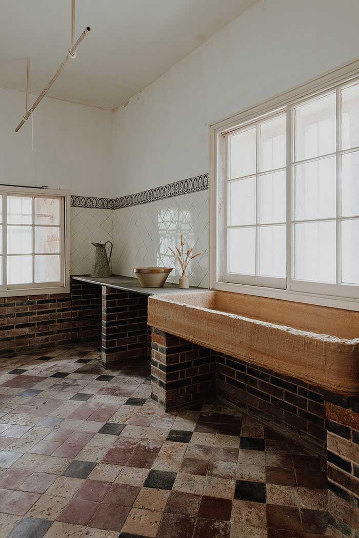 narborough hall england via desire to inspire checkered terracotta floor on the happy list