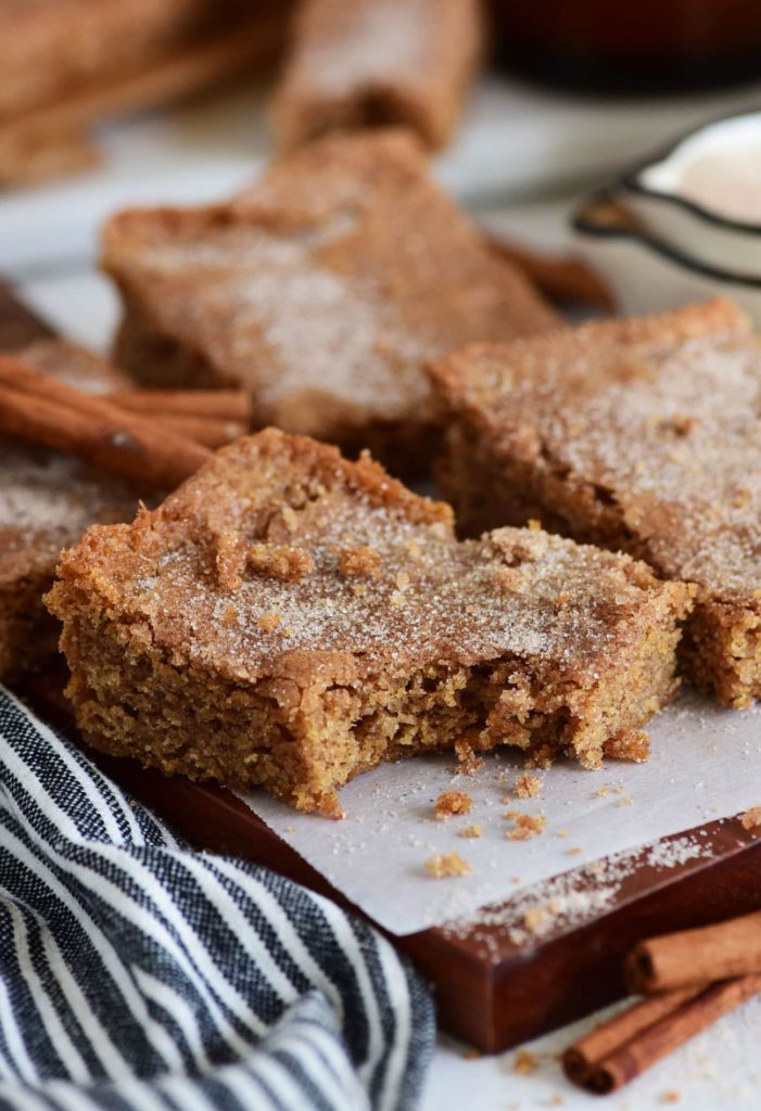 snickerdoodle cookie bar recipe from tidy mom on the happy list