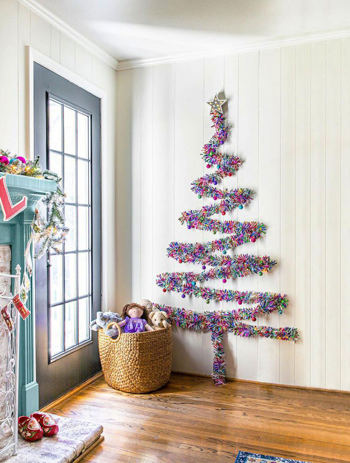 garland wall tree photo by lauren shaver for BHG on the happy list