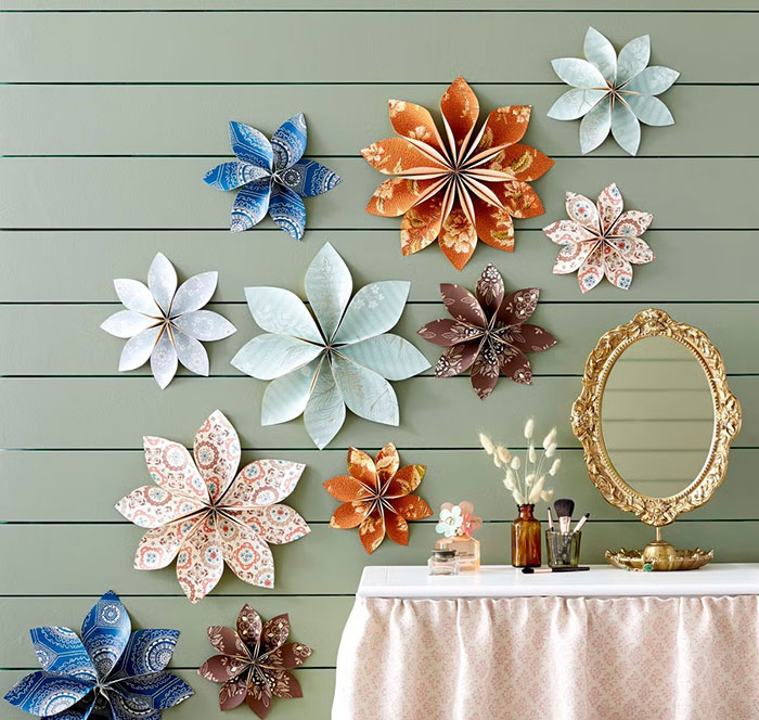 david hillegas for country living wallpaper flower tutorial on the happy list