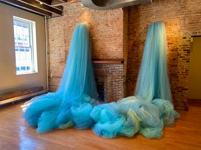 the golden thread 2 exhibition in NYC Ana Maria Hernando, “El intento del agua/The Intent of Water,” 2025 