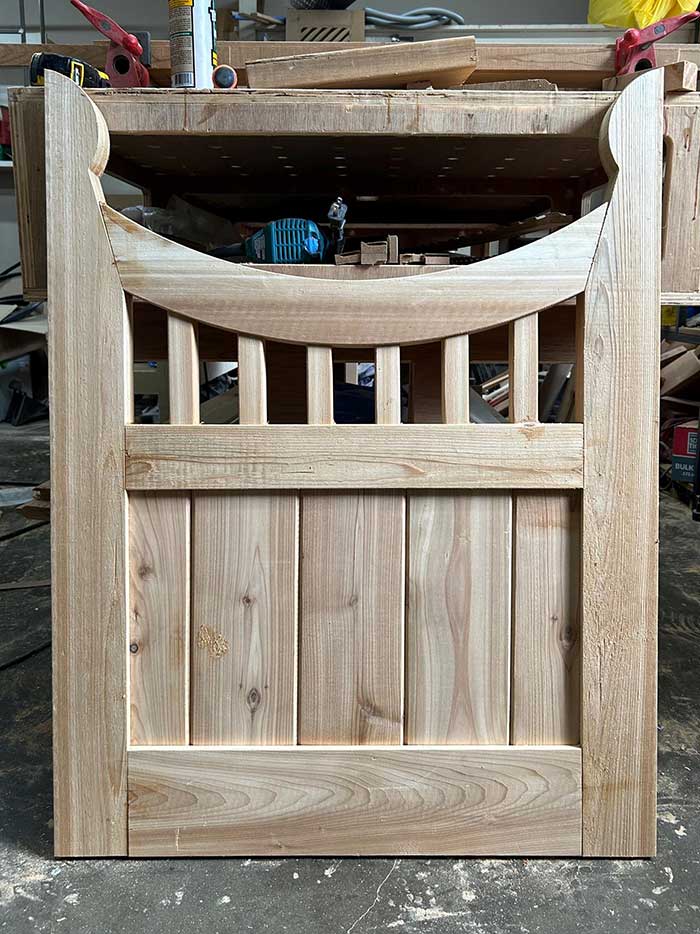 custom cedar garden gate with curved upper rail from etsy seller blakelyhome 