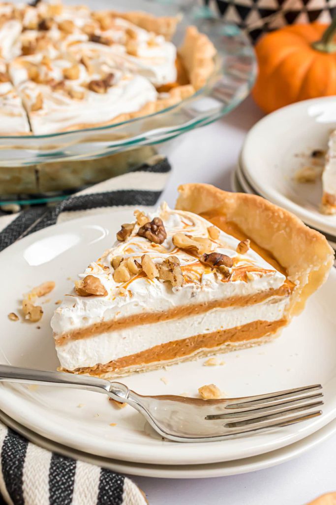pumpkin chiffon pie recipe from tidymom on the happy list